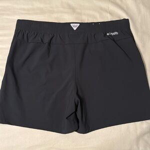 Columbia PFG shorts
